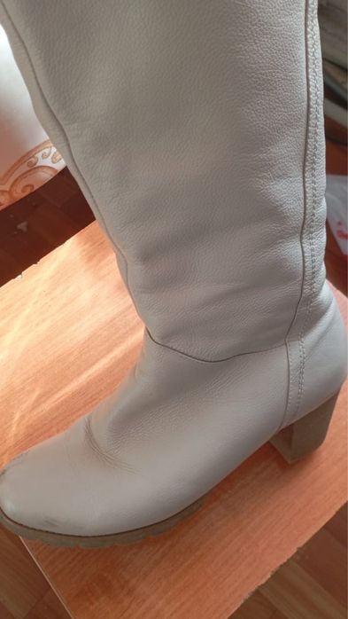 Продам  кожанные сапоги