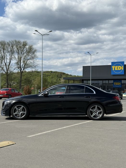 Mercedes-Benz E220d pachet AMG