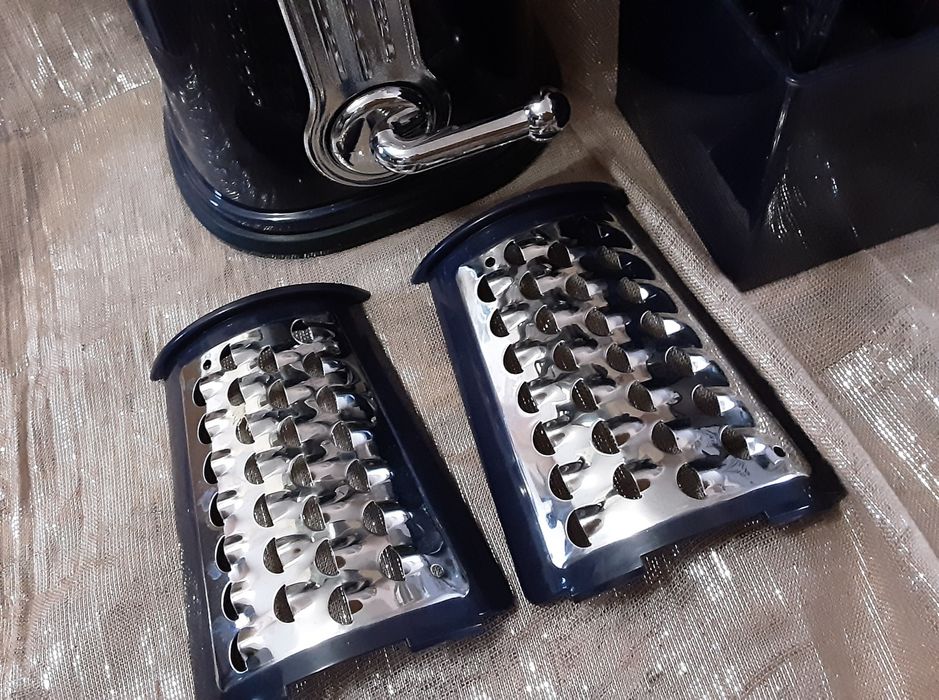 Мултифункционално ръчно ренде с 10 представки