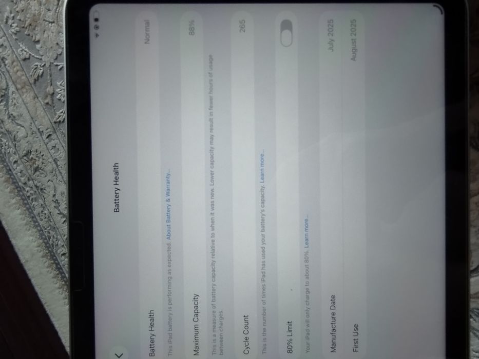iPad 11 A16 128GB Wi-Fi — отличное состояние, батарея 88%