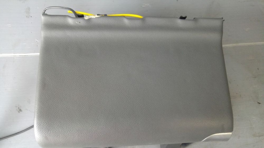 compartiment interior stanga spate mercedes sl r230 500 2001-2006 a2308100841