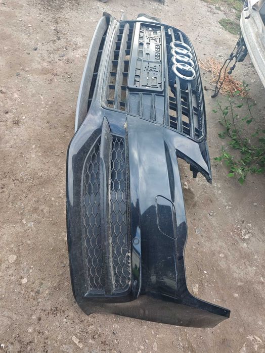 Оригинална S-line броня Audi A7 4g C7 черна мн добро състояние