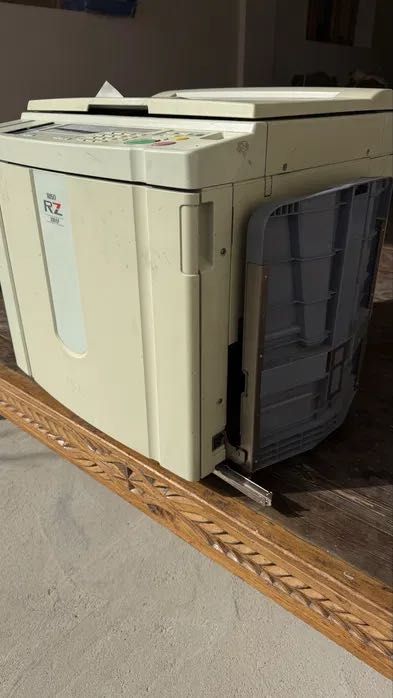 продам ризограф для бизнеса Riso risograf sotiladi