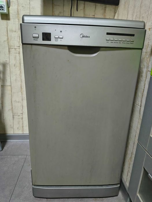 Миялна Midea сребристо сива