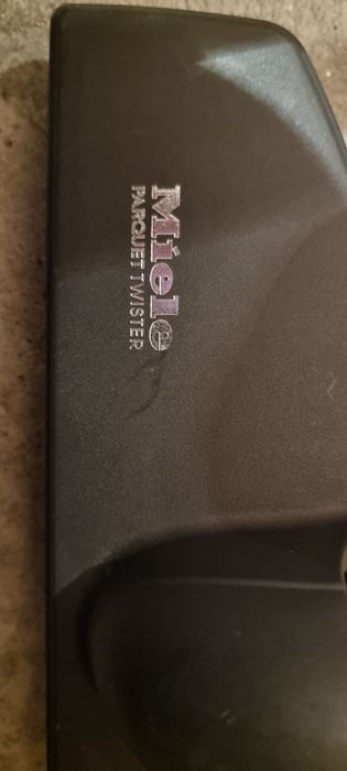 Продавам четки,тръби и маркучи за прахосмукачка MIELE