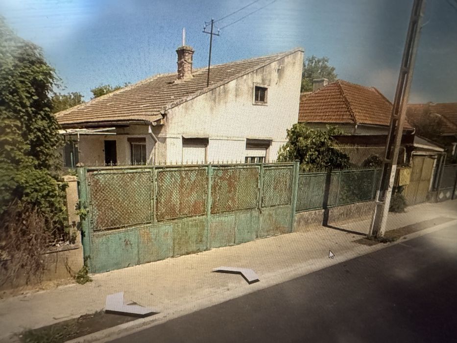 Casa , teren, livada bransat la toate utilitatile !!!