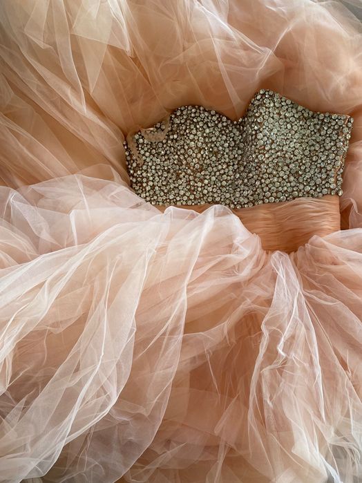 Абитуриентска рокля