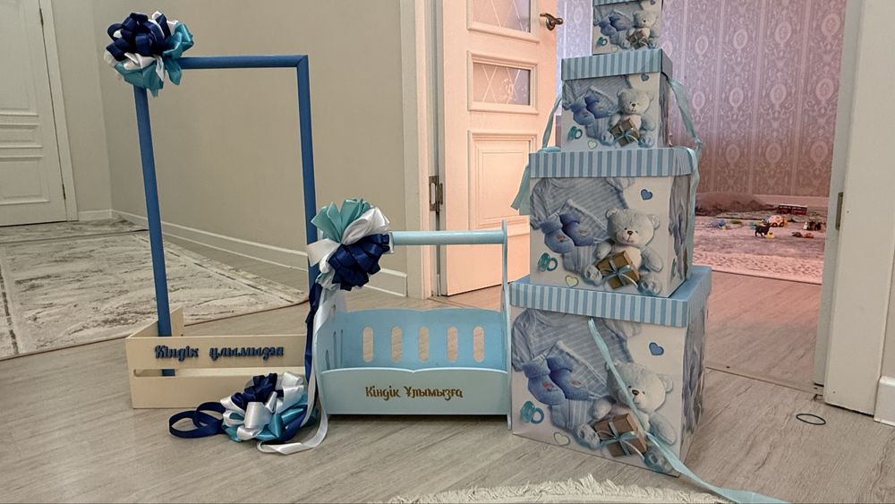 Корзина, вешалка