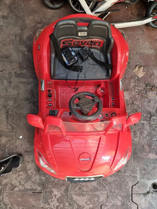 Електрическа кола Audi TT за деца