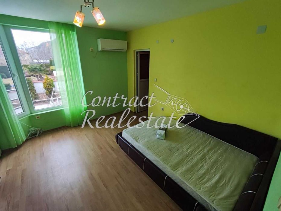 Дава се под наем Тристаен апартамент в Варна, Бриз - 120 кв.м за 484.5 € - Снимка #17