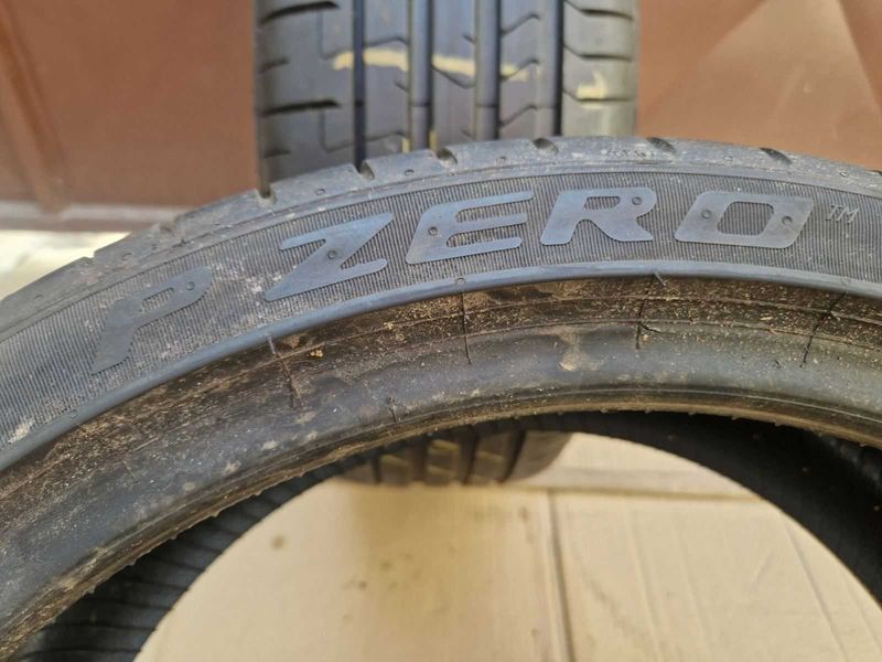 2 Pirelli R18 215/40
летни гуми
DOT1022