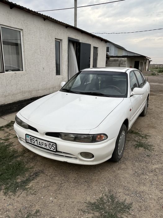 Mitsubishi Galant