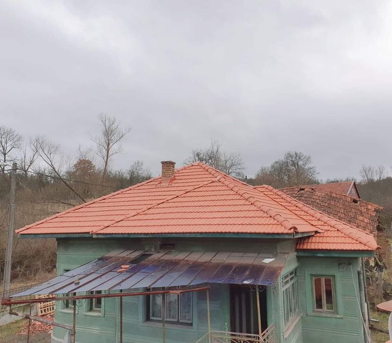 Montaj acopersuri dulgherie tigla metalica terase reparati de urgent