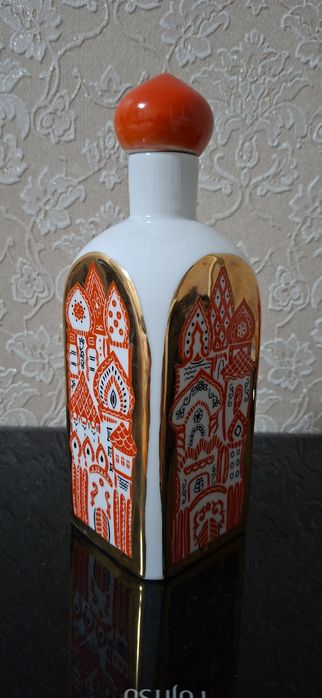 Продам штоф и статуэтку