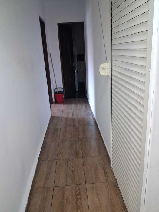 Închiriez ap.2 camere zona Decebal