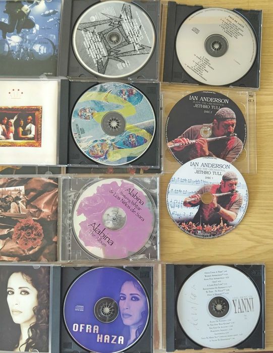 Продавам музикални СD дискове