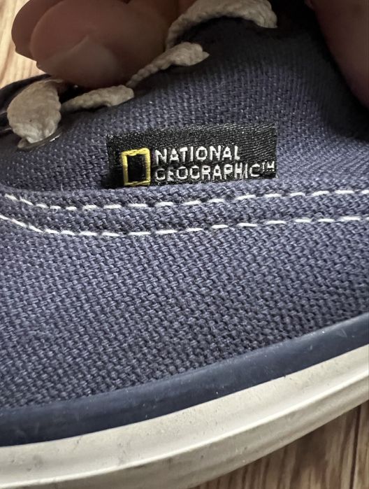 Продам кеды National Geographic
