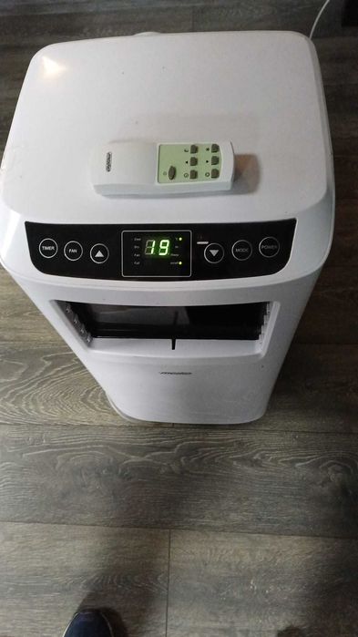 Aparat de aer conditionat mobil..5000 BTU.