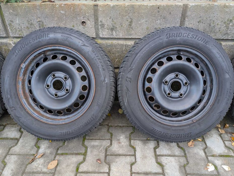 Стоманени джанти със зимни гуми 195/65/15