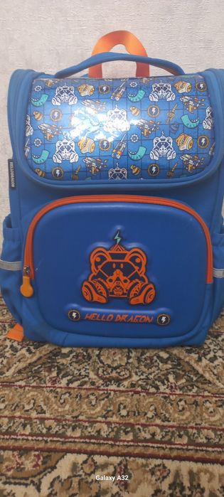 Школьный рюкзак в хорошем состоянии