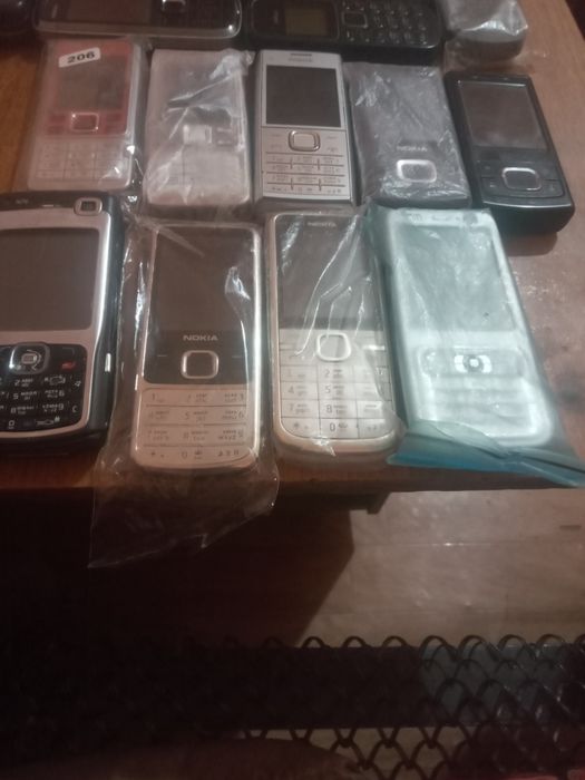 Продаю телефоны нокиа орегенал