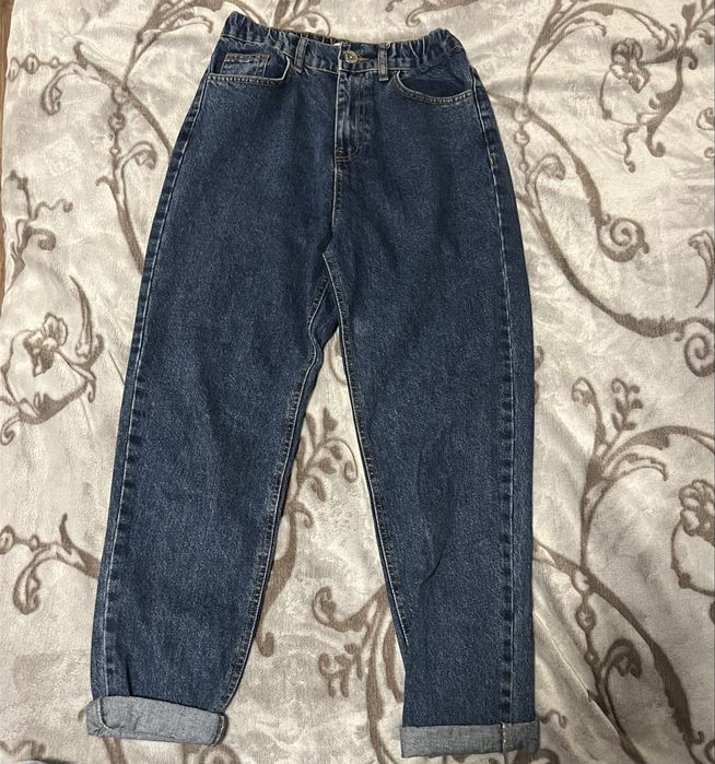 Дънки- разме С .