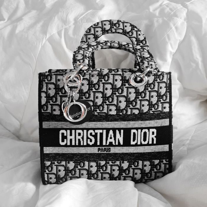 Женские сумки