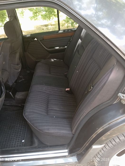 Mercedes-Benz 124, Е200 Седан

E 200, Седан, Употребяван, Казанлък