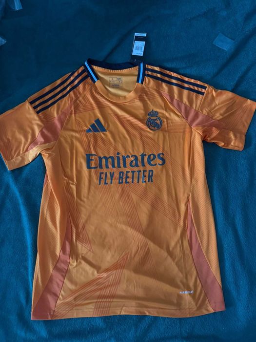 Tricouri Fotbal - Barcelona, Real Madrid, Nationale, etc