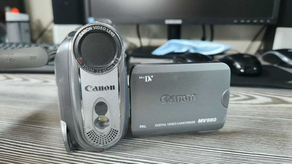 Видеокамера Sony СОТИЛАДИ!