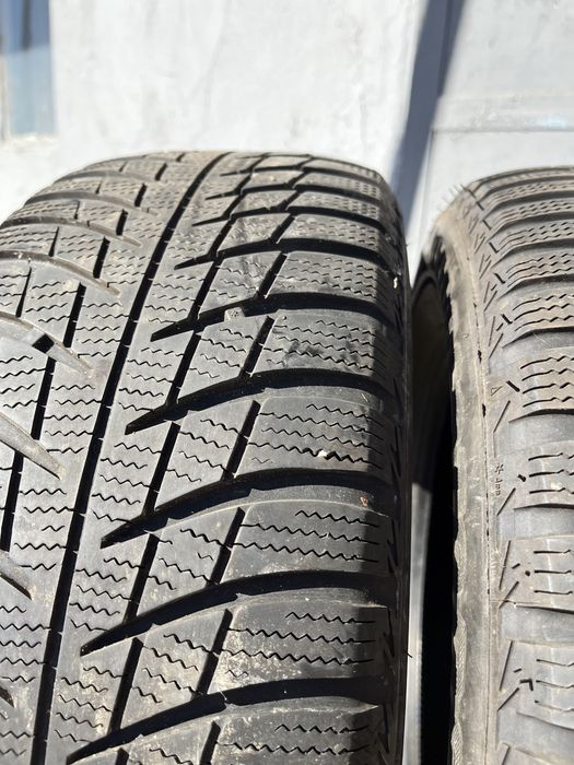 4 бр. зимни гуми 215/60/16 Bridgestone DOT 4516 5-5,5 mm