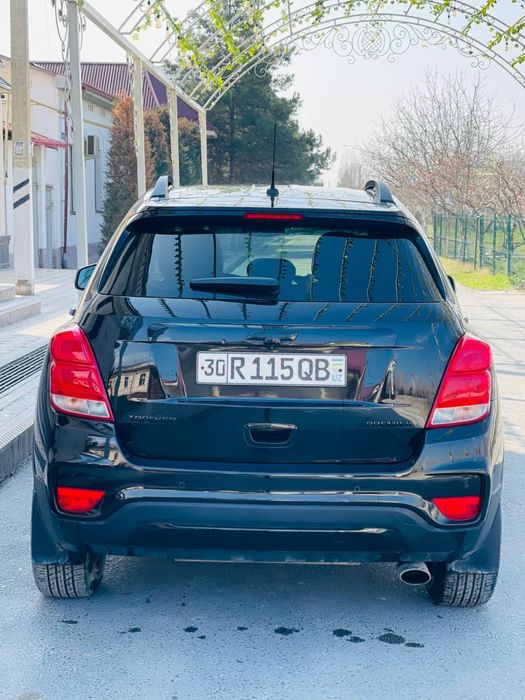 “Tracker_1 Primer rangi qora sotuvda