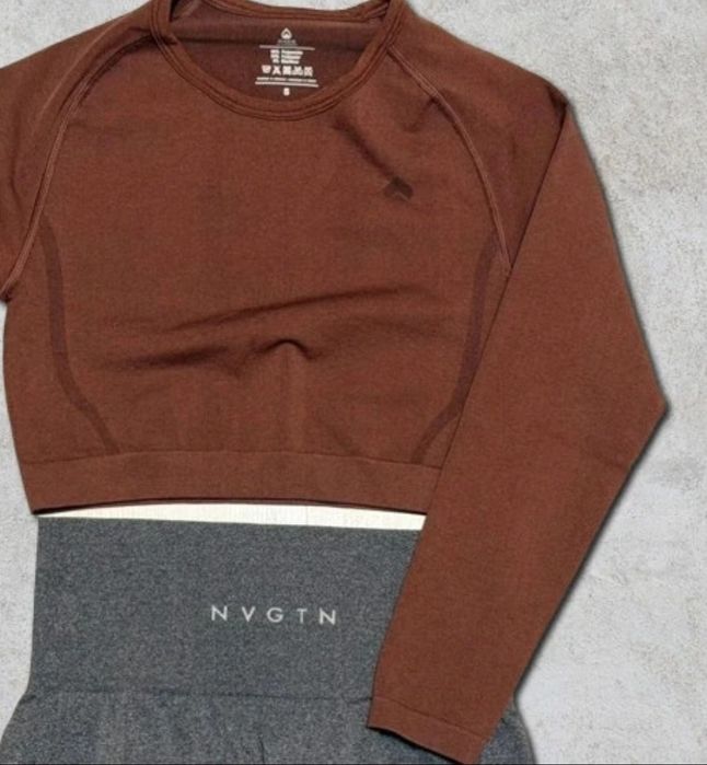 Set top Oace și colanți NVGTN S