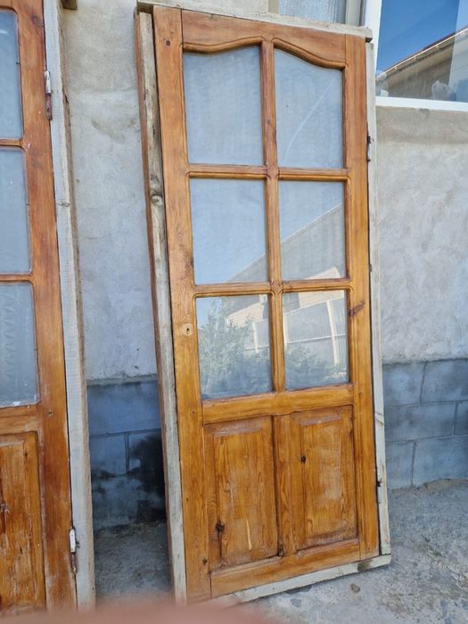 Деревянные двери б/у