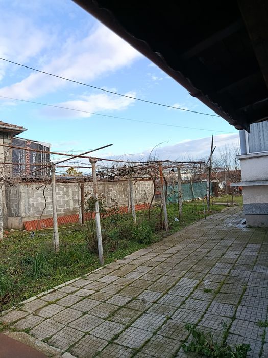 Къща в село Ясно поле