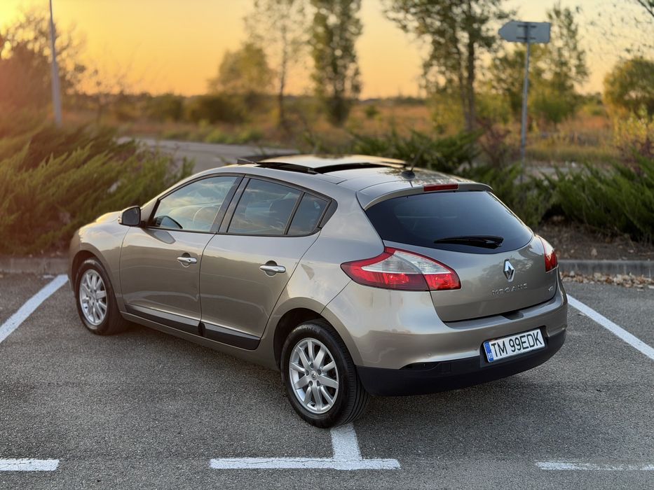 Renault Megane 3 1.5 dCi 110 CP | Panoramic | Navi | Keyless