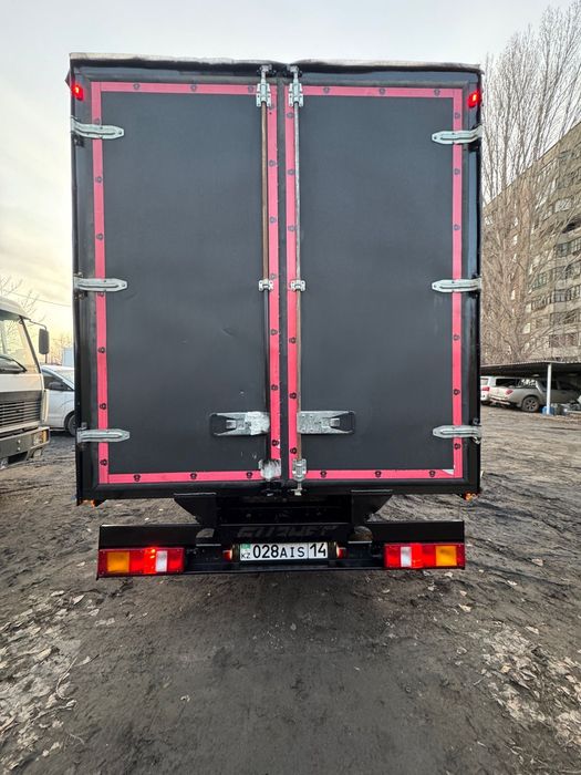 Продам газель 2015год