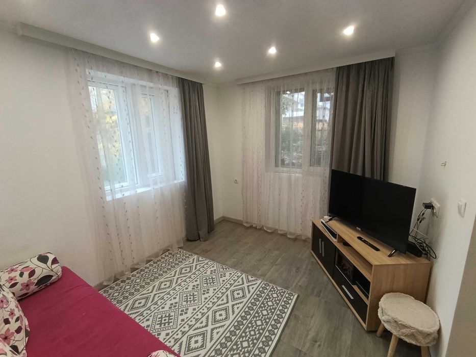 Дава се под наем Четиристаен апартамент в Сандански - 80 кв.м за 462 € - Снимка #5