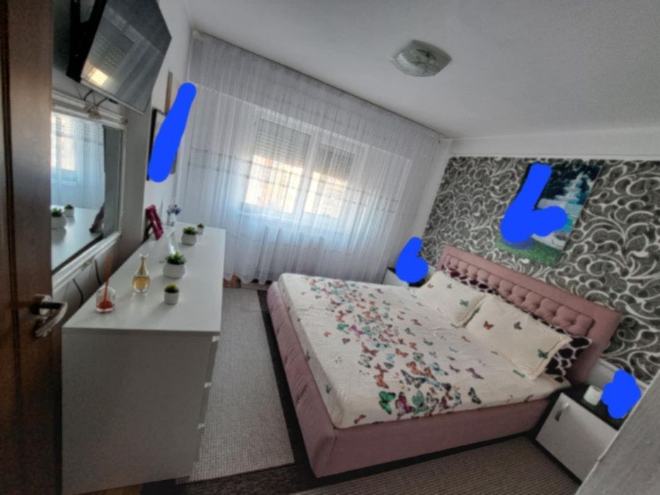 Vând apartament în Alexandria, 3 camere,balcon,2 debarale,etaj 4din4,izolat exterior, dar si izolare deasupra.