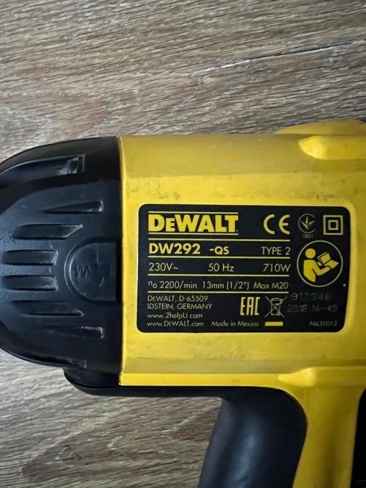 Гайковерт DeWALT