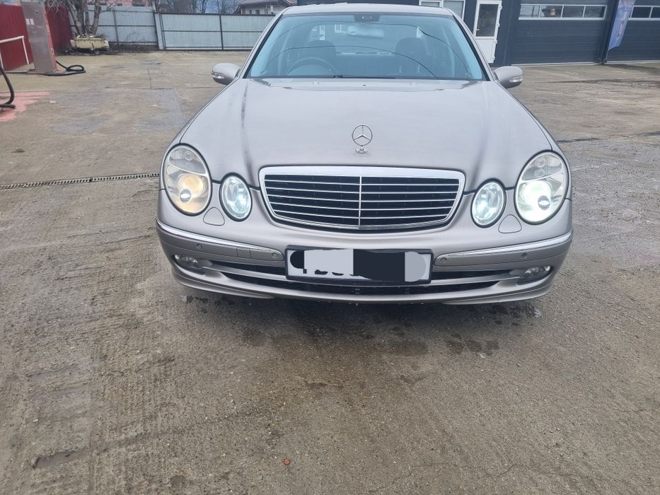 Dezmembrez Mercedes E class E320 V6 cdi W211