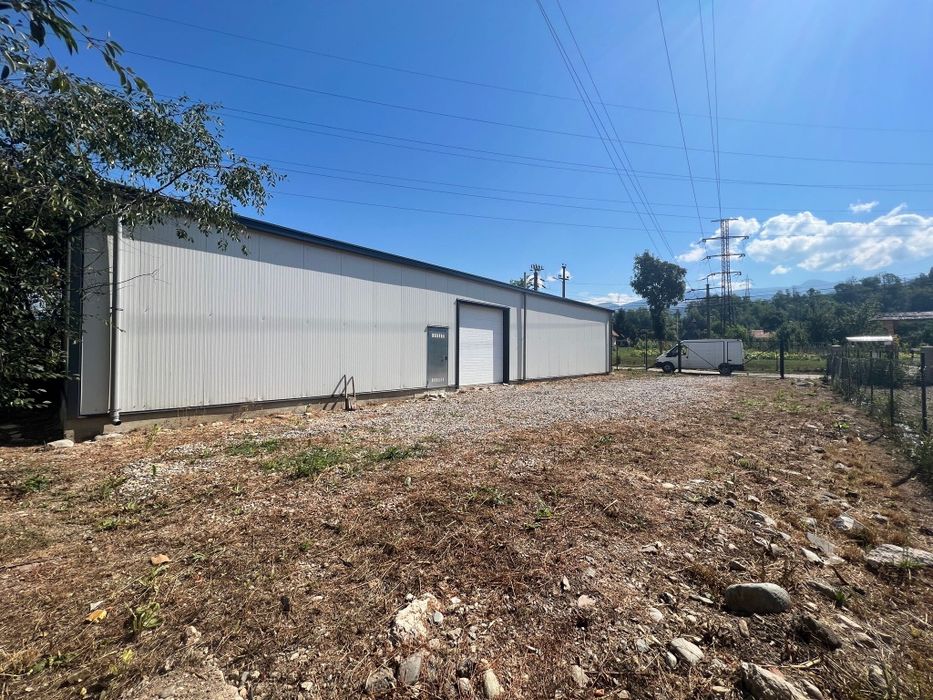 Hală 200 mp, recent construita, teren 500mp