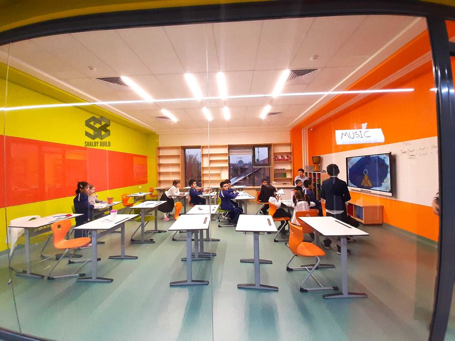 Звукопоглощающие и звукоизолирующие потолки Армстронг (Armstrong)