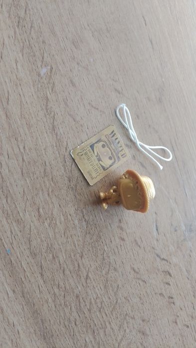 Продам фигурки Киндер Джой Город Актау