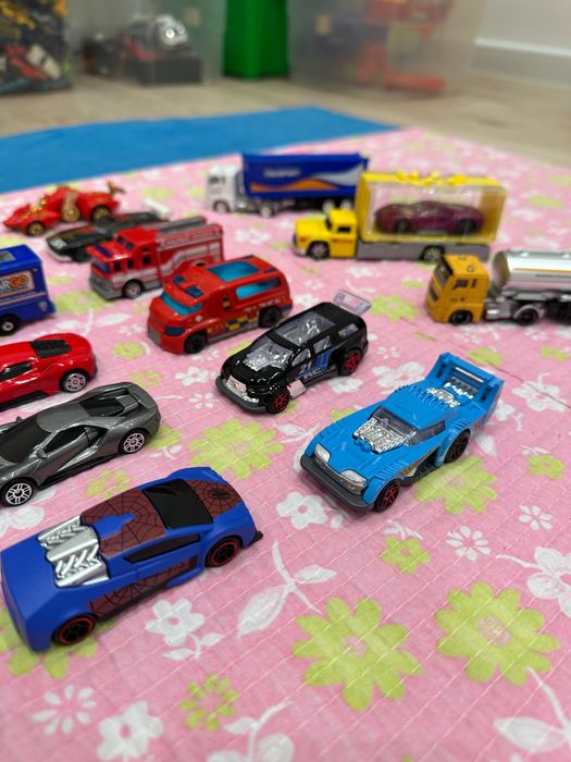 Машинки для мальчиков