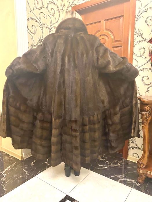 Шуба норковая, трапецией!