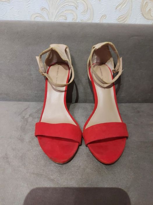 Босоножки Zara, Gucci
