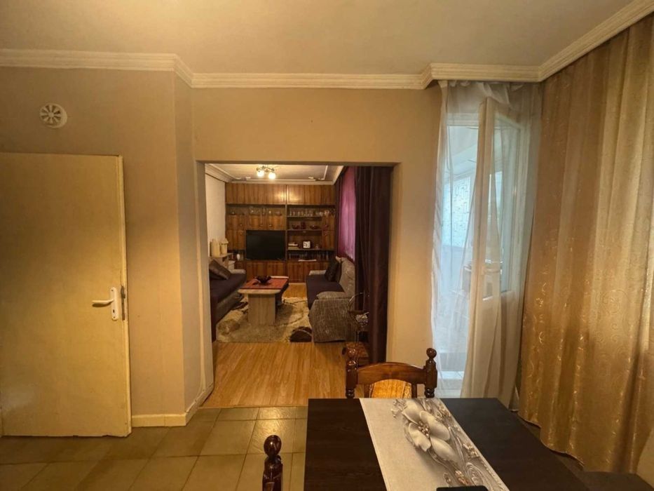 Продава се Четиристаен апартамент в Пловдив, Център - 107 кв.м за 1706 €/кв.м - Снимка #3