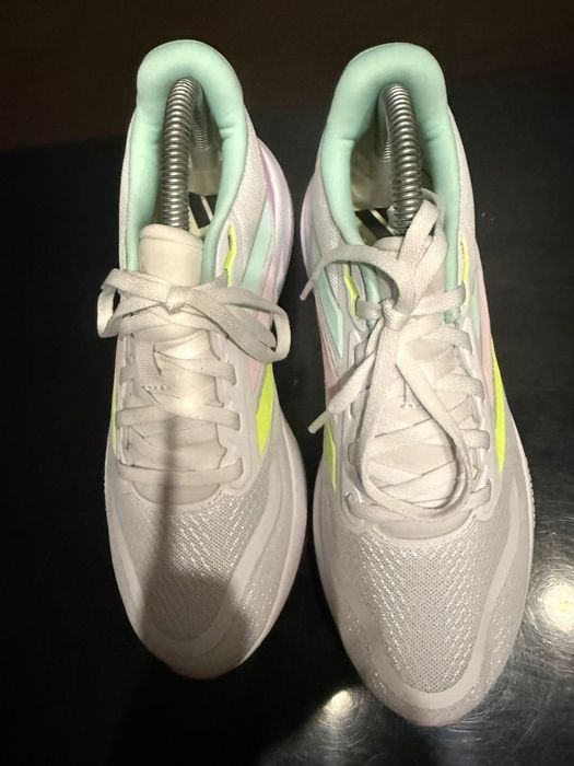 Дамски маратонки adidas 38