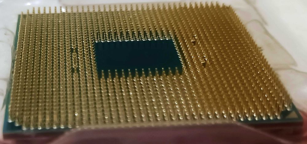 Fara X AMD Ryzen 5 1600 6C12T YD1600BBM6IAE nu AF tray ca 2600 aproape